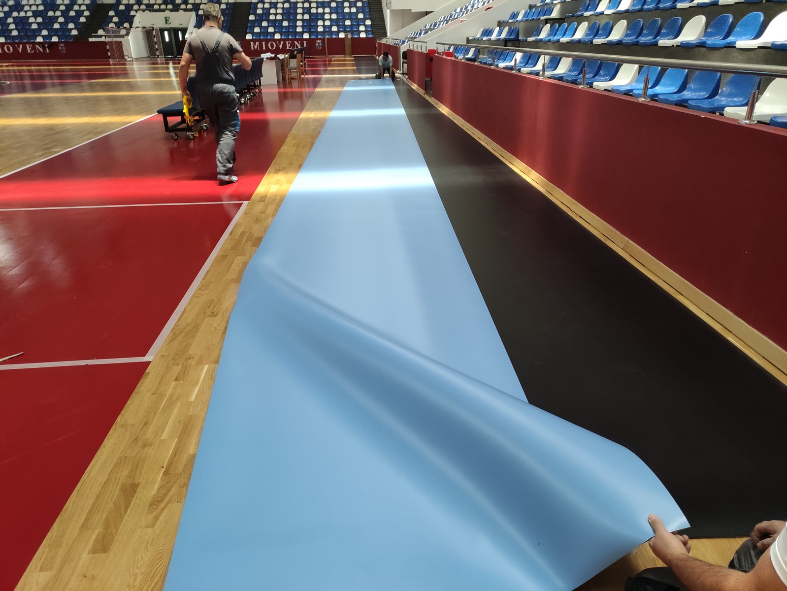 Montaj pardoseala portabila sala sport Mioveni pentru rapid Bucuresti